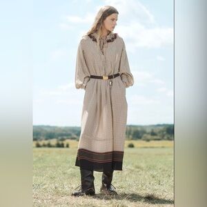 Limited edition ZW sold out dress / S Elegant Cream and Black Women's Dress